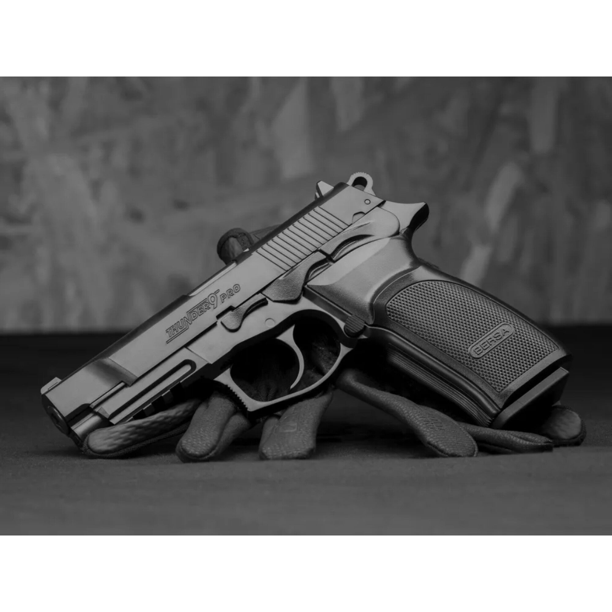 PISTOLA BERSA THUNDER 9 PRO SEMI AUTOMATICA 4.5 mm CO2  CAM-25F007641